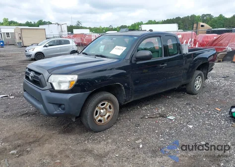 2015 Toyota Tacoma z USA, uszkodzony, nr VIN 5TFTX4CN8FX062155